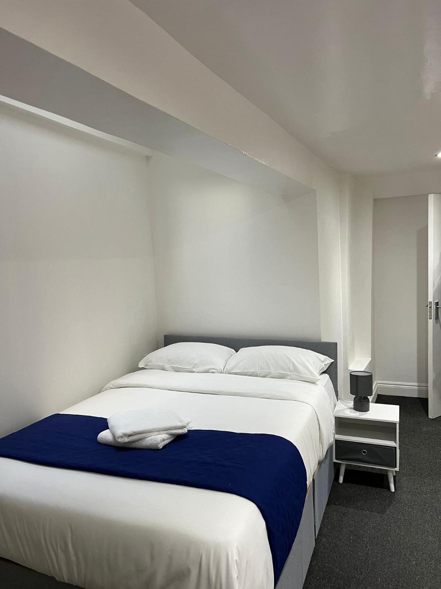 Appartement Starlet Manor Park à Londres Extérieur photo